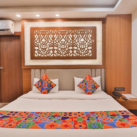 Fabhotel Shaurya Inn Лакнау Екстериор снимка