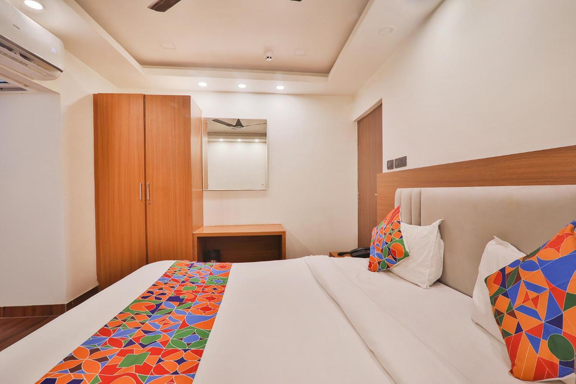 Fabhotel Shaurya Inn Лакнау Екстериор снимка